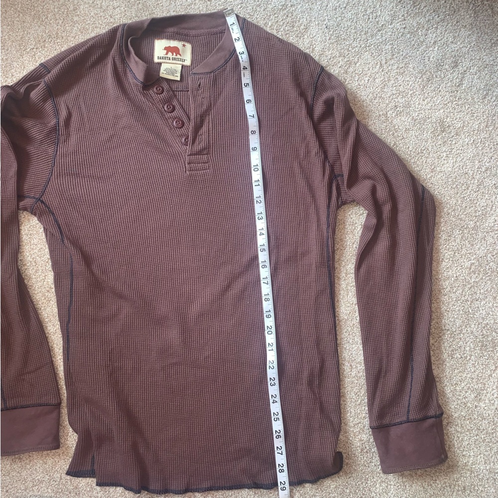 Dakota Grizzly men’s waffle thermal long sleeved shirt. Size L, color brown